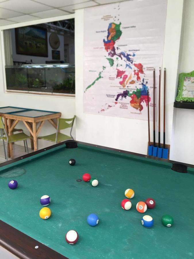 Humble Hut Hostel Manila Luaran gambar